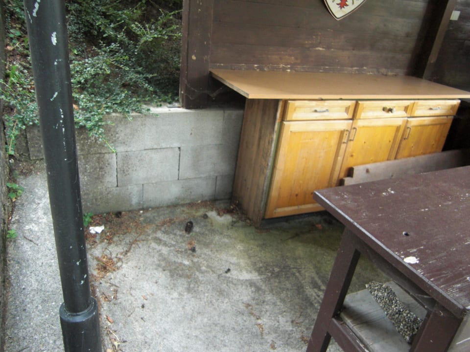 BBQ-Bereich?Wer möchte hier grillen? Hotel Sunnbichl