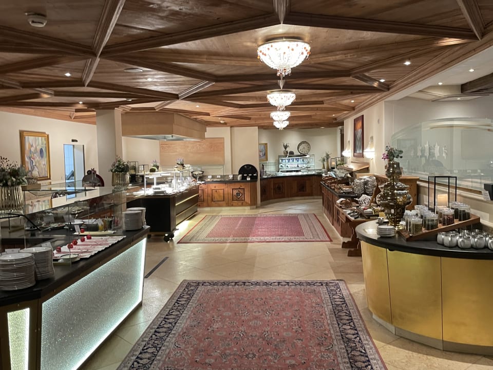 Gastro Hotel Trofana Royal