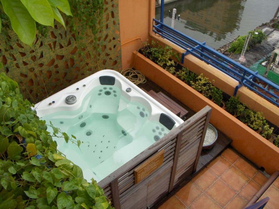 Whirlpool auf dem Dach Hotel Diamond House