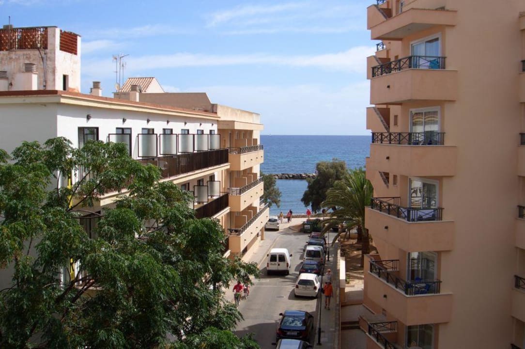 Ausblick vom Balkon Hotel Sur