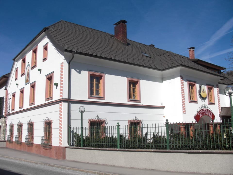 Seitenansicht Das Salvator Iris Porsche Landhotel