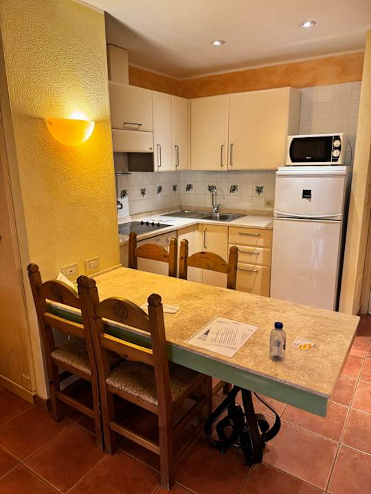 Zimmer Lantana Resort