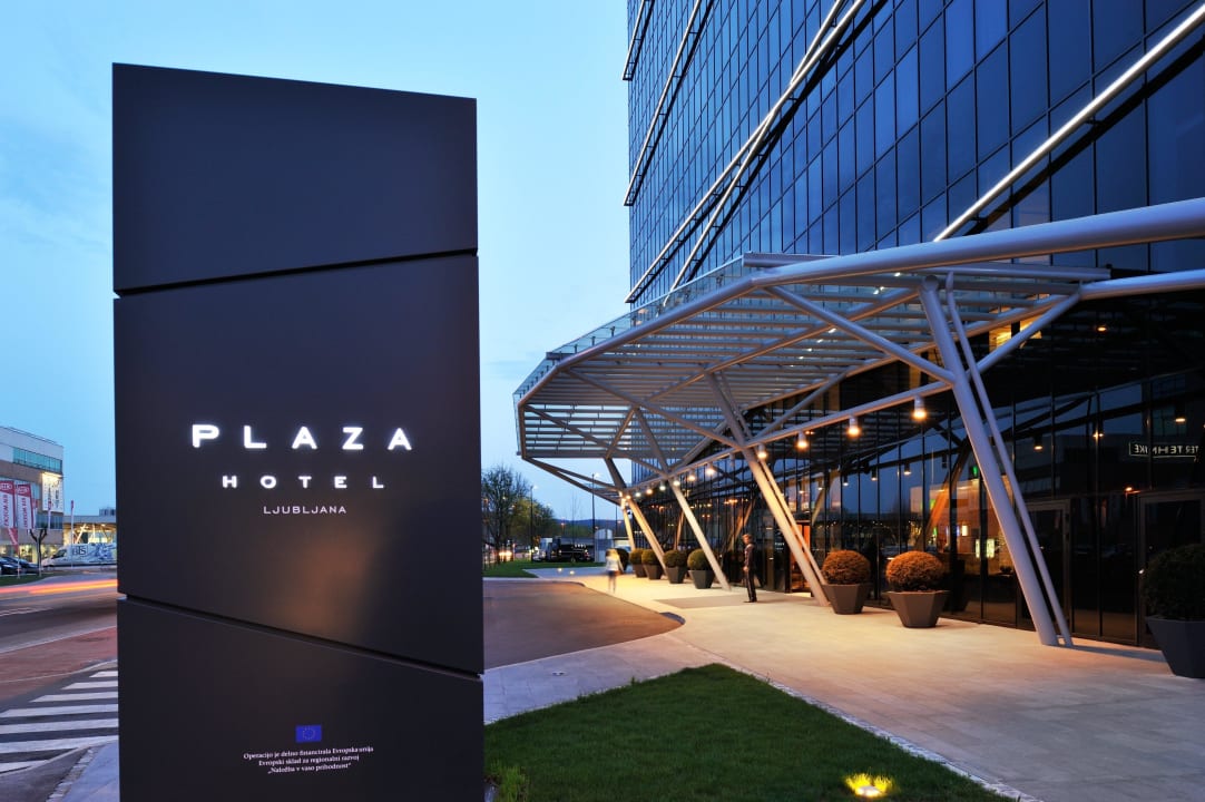 Entrance to Plaza Hotel Ljubljana Radisson Blu Plaza Hotel Ljubljana