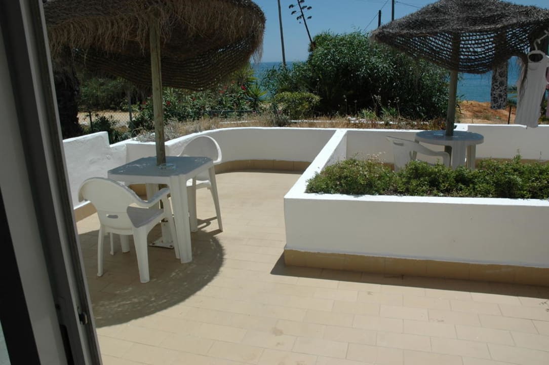 Widok na taras przy hotelu Monica Isabel Beach Club