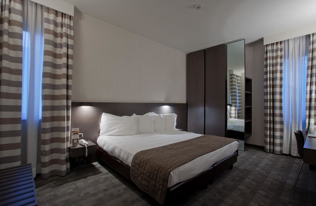 Medium Hotel Ovest