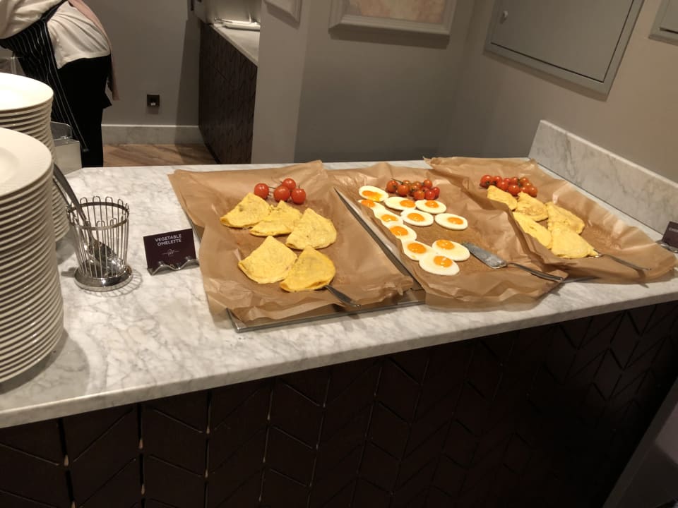 Gastro Grand Poet Hotel by Semarah