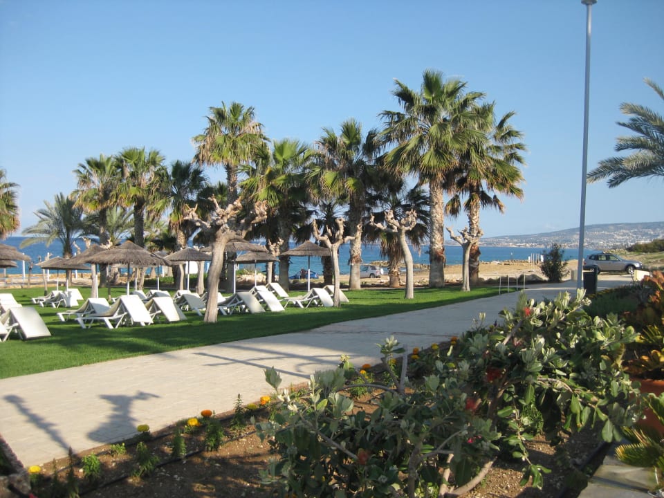 Gartenanlage St. George Beach Hotel & Spa Resort