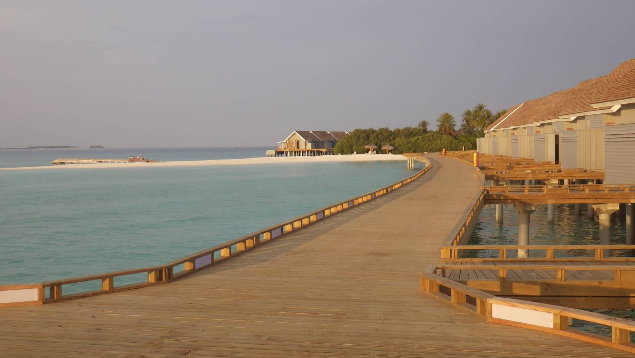 Langer Steg, langer Weg :( Kuramathi Maldives