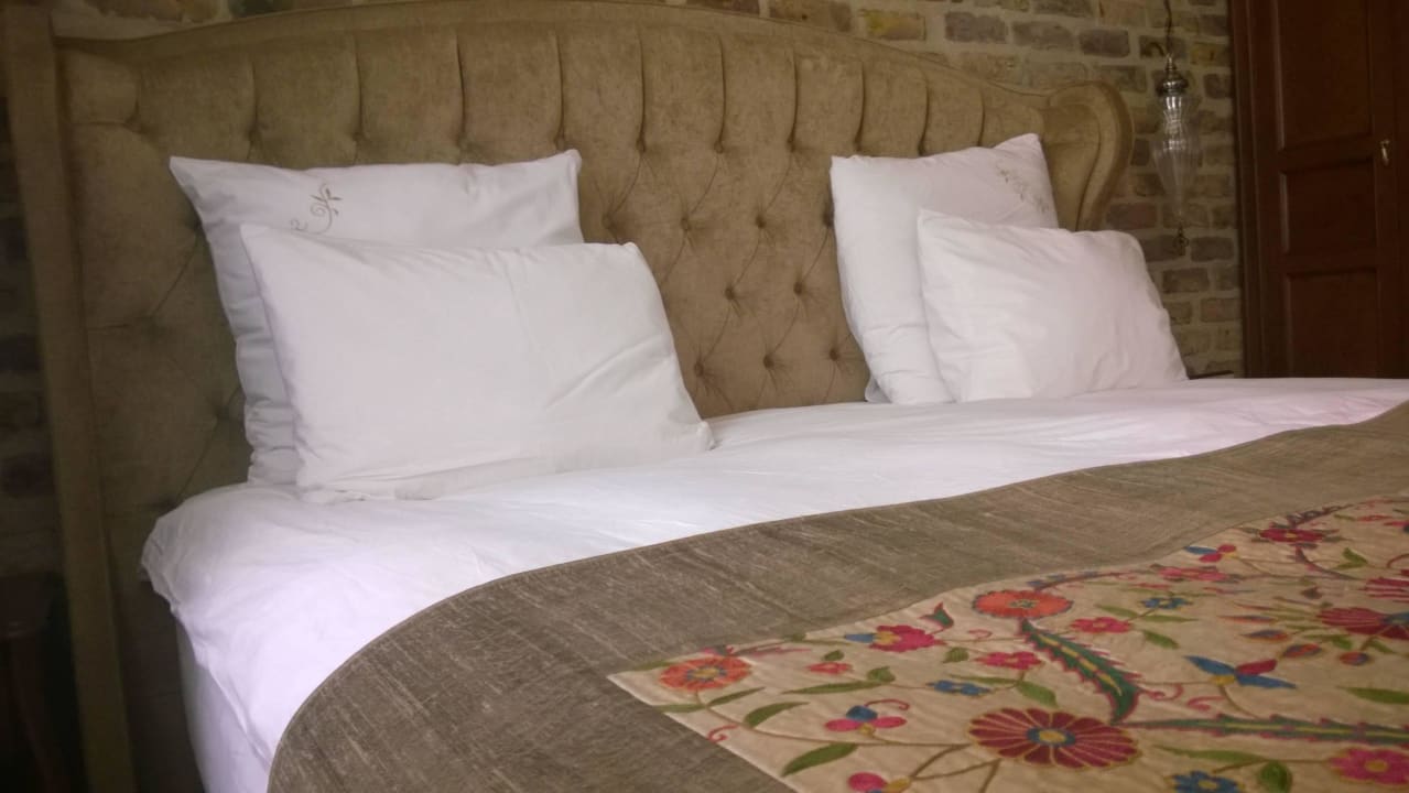 Azade Premier, Istanbul Triton Hotel