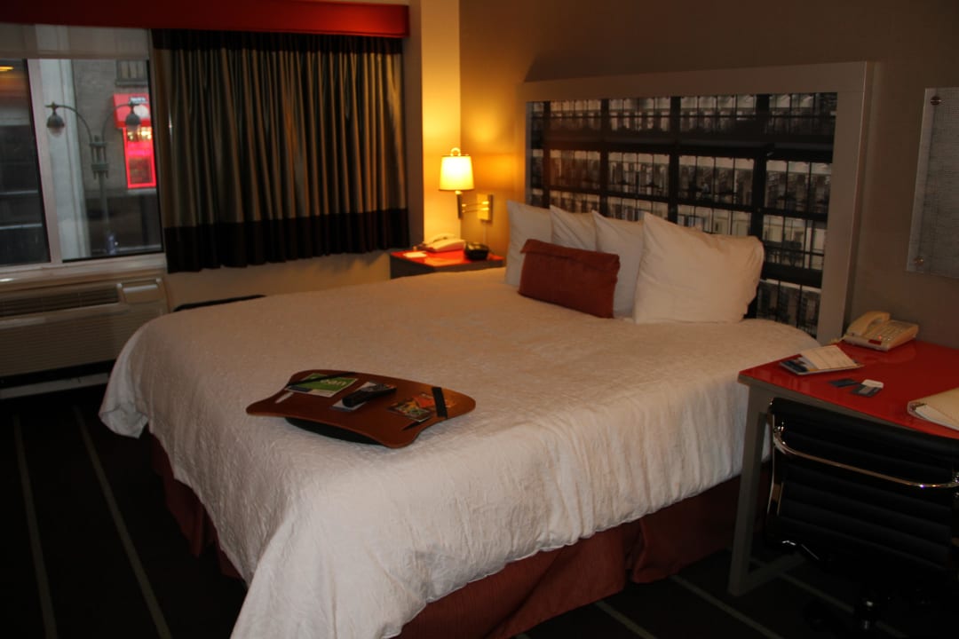 Bett Hampton Inn Madison Square Garden