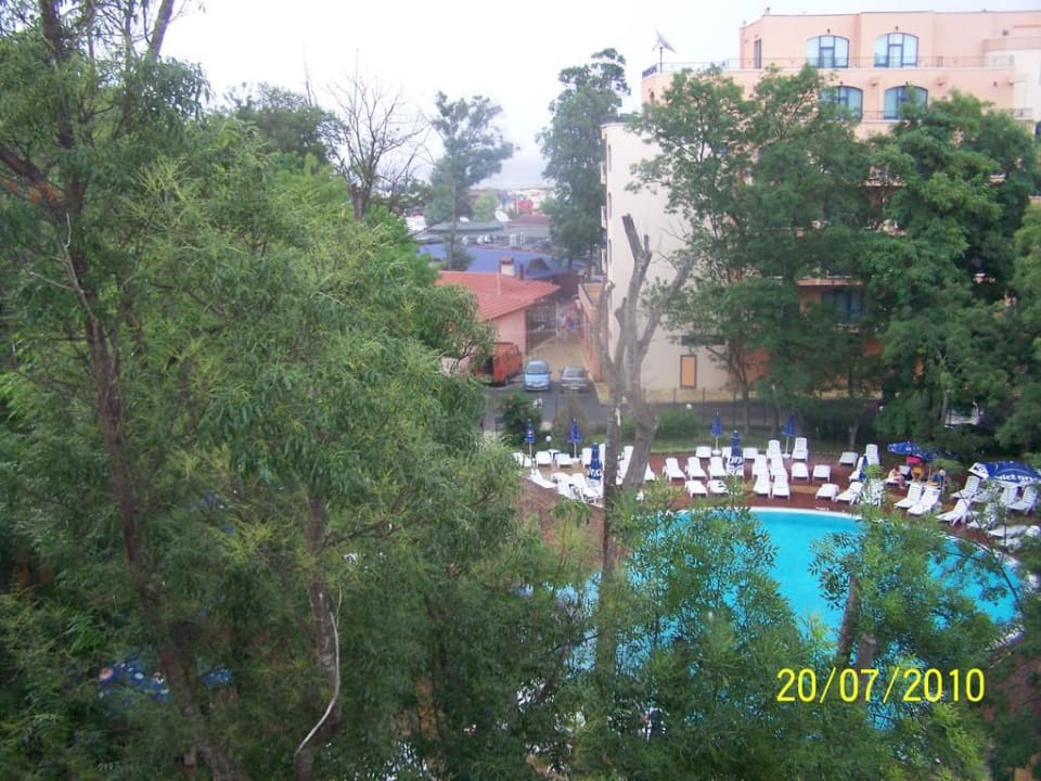 Blick auf Pool HVD Club Bor