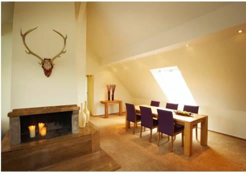 Suite Esszimmer Hotel Am Helmwartsturm