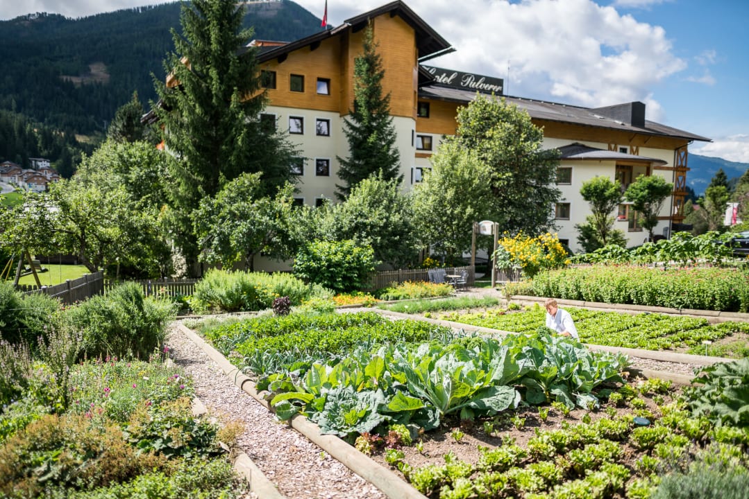 Außenansicht Thermenwelt Hotel Pulverer