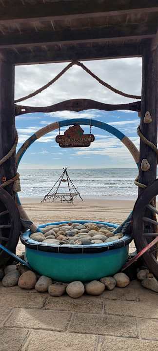 Strand Pandanus Resort
