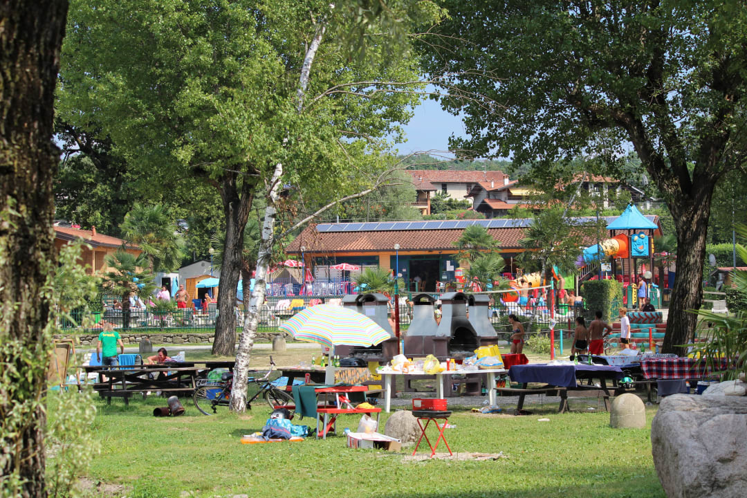 Ausblick vom See International Camping Ispra