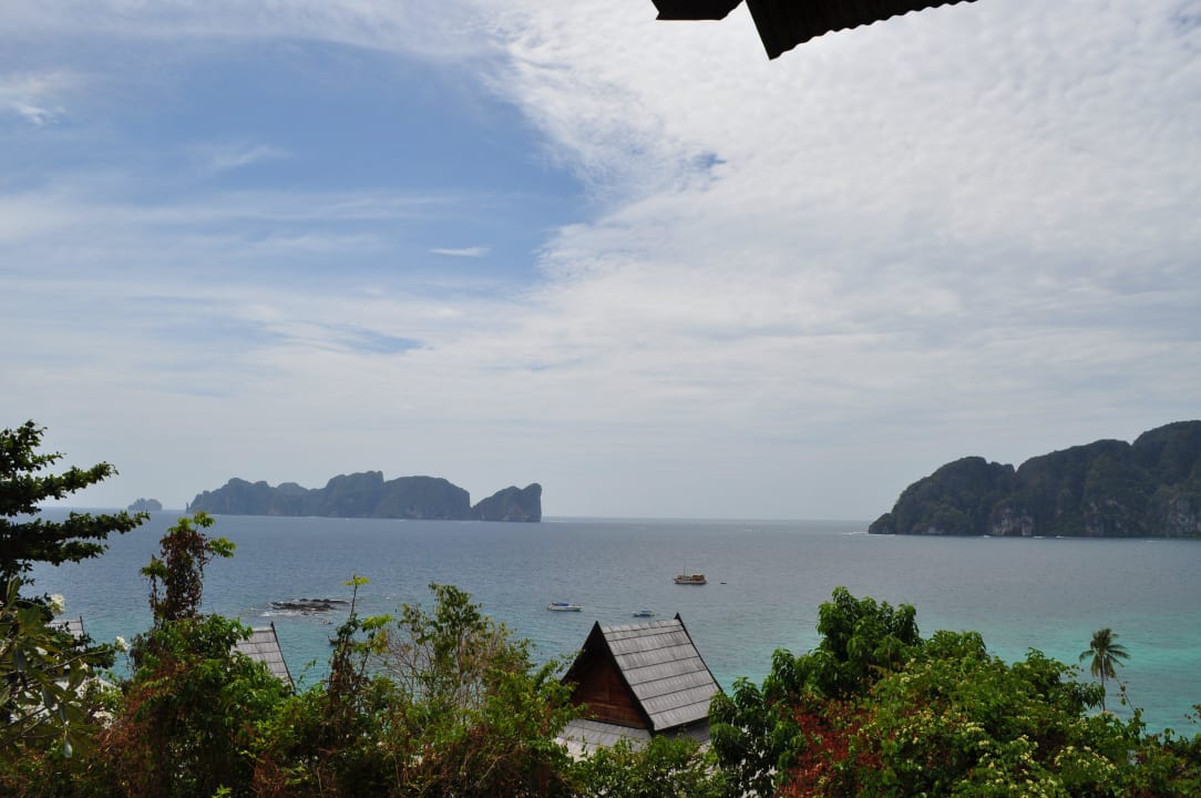 Ausblick von der Bungalow-Terrasse Hotel PP the Hill Resort