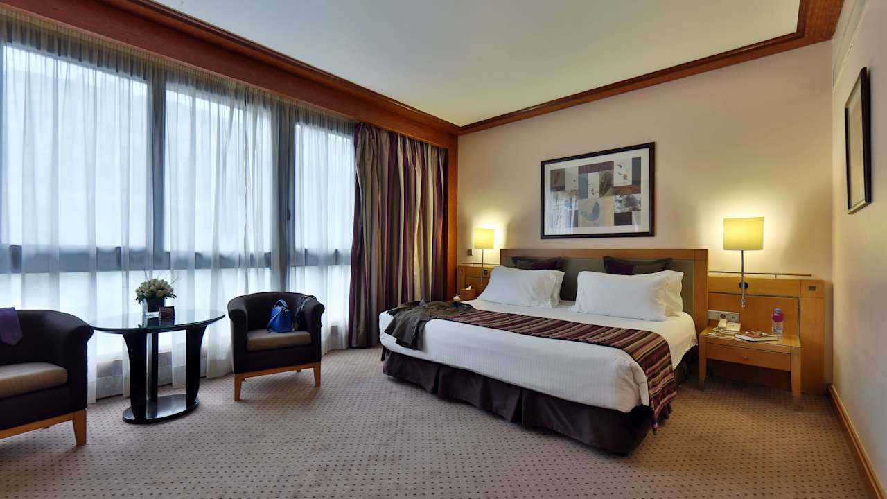 Falls Suite Hotel Crowne Plaza Beirut