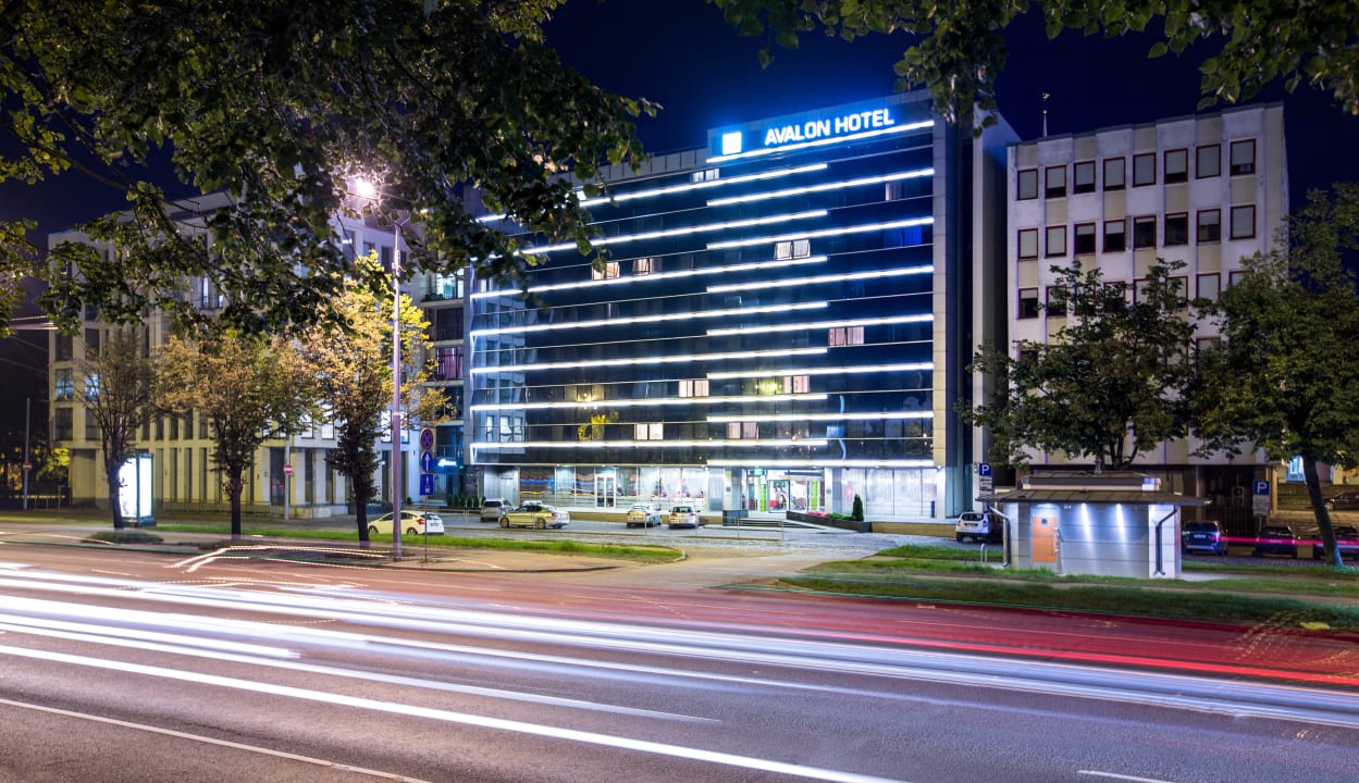 Außenansicht AVALON HOTEL & Conferences