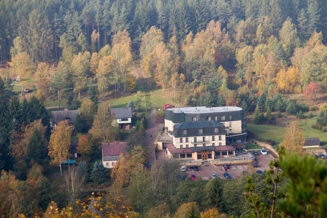 Außenansicht Hotel Ostrov