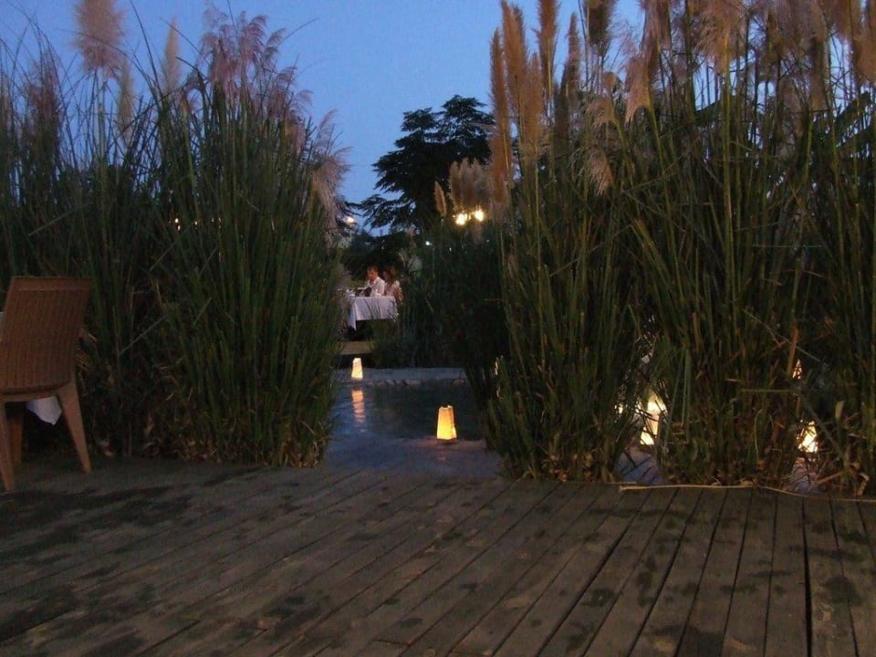 Mediterranrestaurant am Abend Can Garden Resort