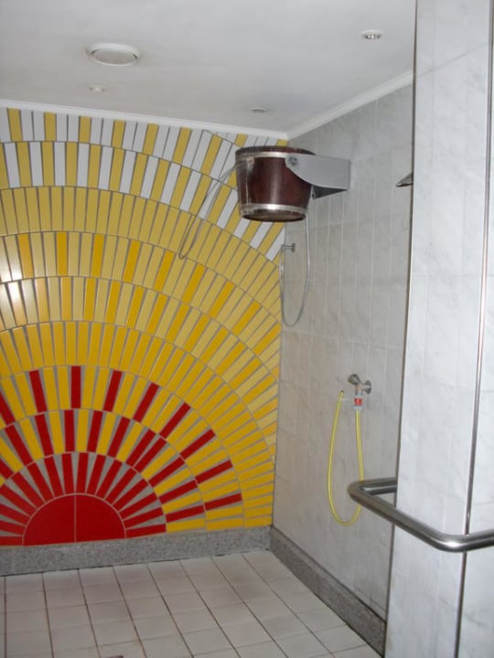 Dusche Sauna alter Bereich Hotel Fürstenhof Bad Griesbach