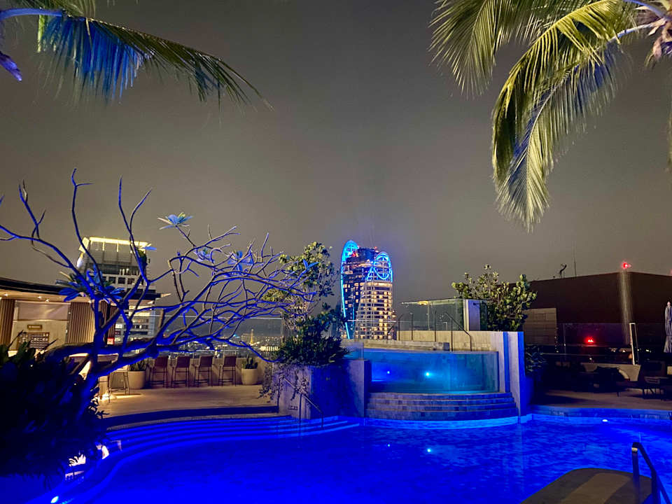 Pool InterContinental Bangkok