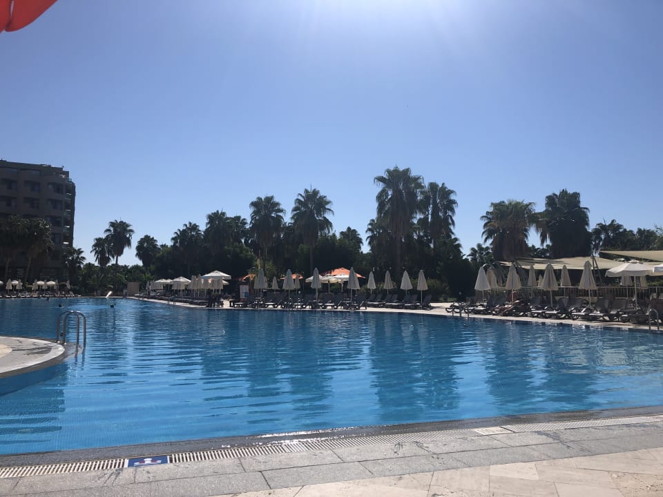 Pool VONRESORT Golden Coast