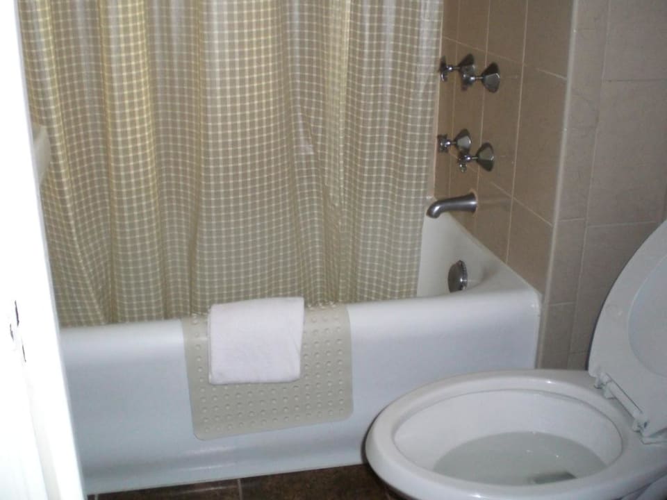 Bad Hotel Edison