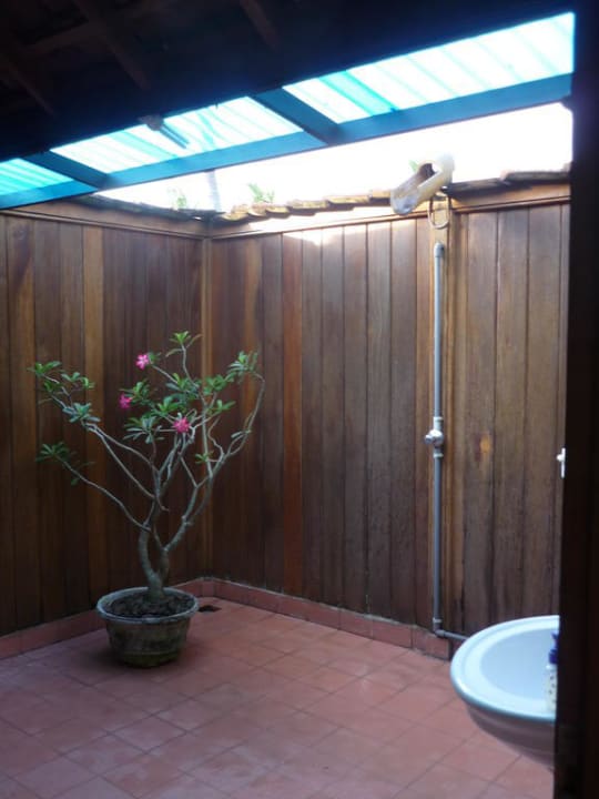 Sanitärbereich Hotel Candikusuma Beach Villas