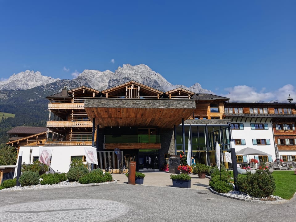 Außenansicht Naturresort Puradies