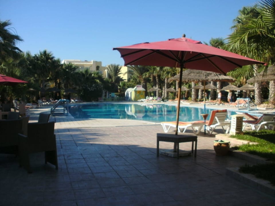 Pool vorne 70 cm / hinten 195 cm tief The Ksar Djerba Charming Hotel & SPA