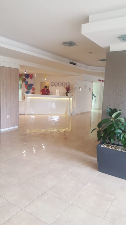 Lobby Madara Park Hotel