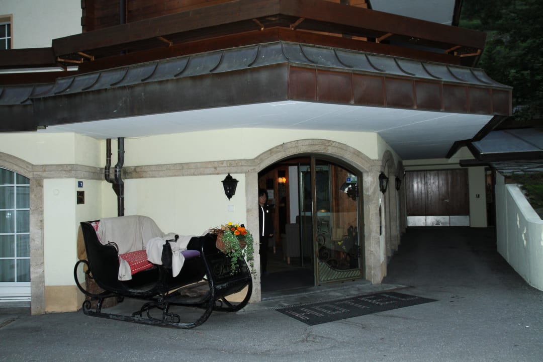 Eingang  Hotel Butterfly, BW Signature Collection Hotel