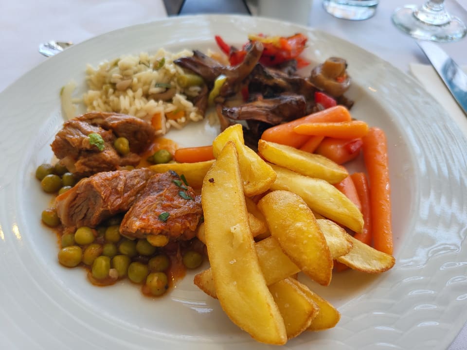 Gastro Grand Hotel Holiday Resort