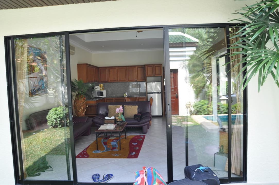 Blick ins Wohnzimmer (mit Küche) View Talay Villas Resort