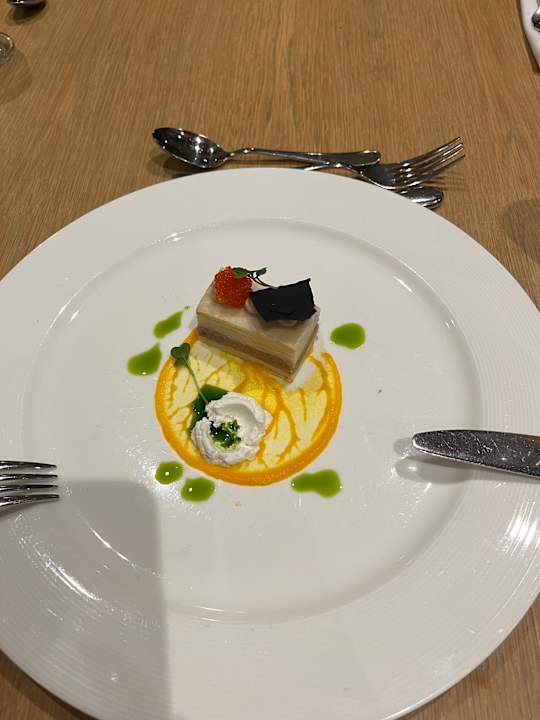 Gastro Acanthus Cennet Barut Collection