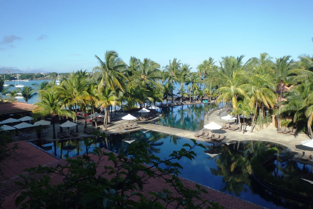 Blick vom Balkon unseres Zimmers Mauricia Beachcomber Resort & Spa