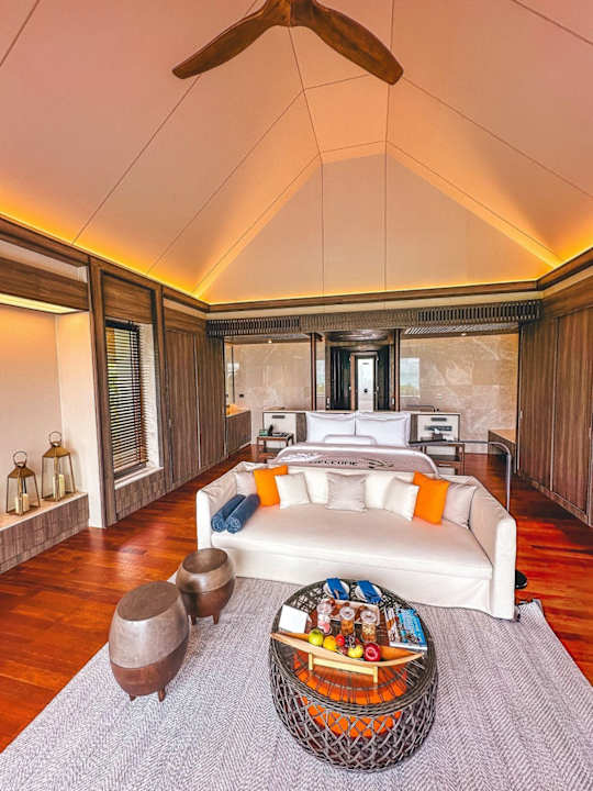 Zimmer Madifushi Private Island