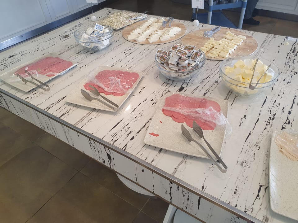 Gastro Can Garden Beach