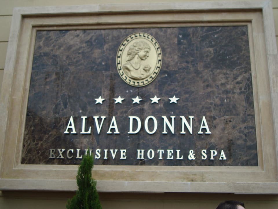 Schild des Hotels Dobedan Exclusive Hotel And Spa