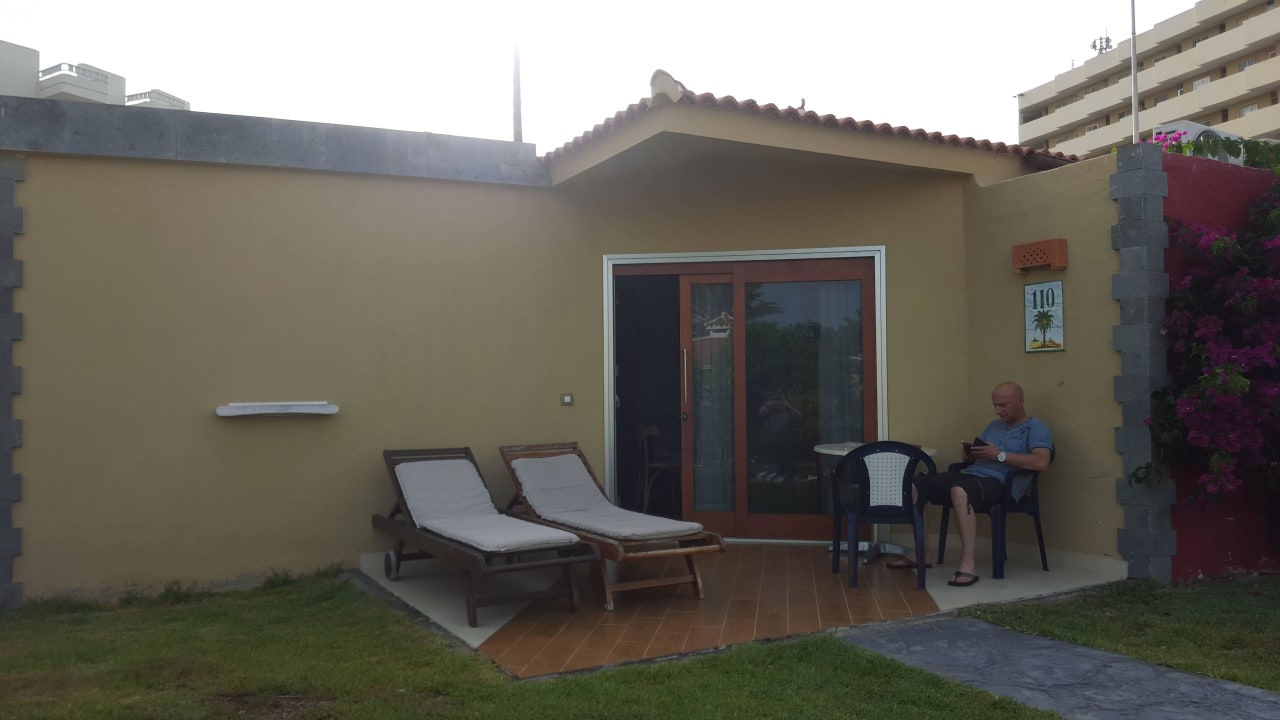 Bungalow HL Miraflor Suites Hotel