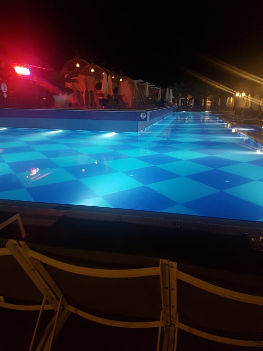 Pool Quattro Beach Spa & Resort