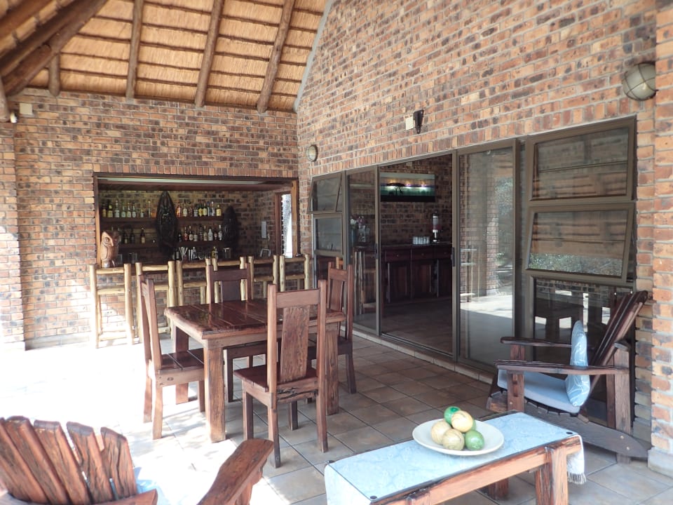 Außenansicht Gomo Gomo Game Lodge