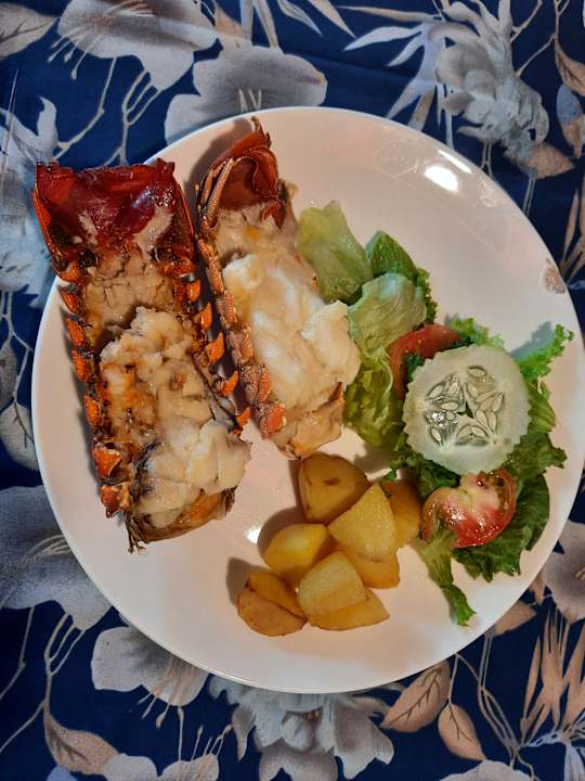 Gastro Hotel Lissenung Island Resort