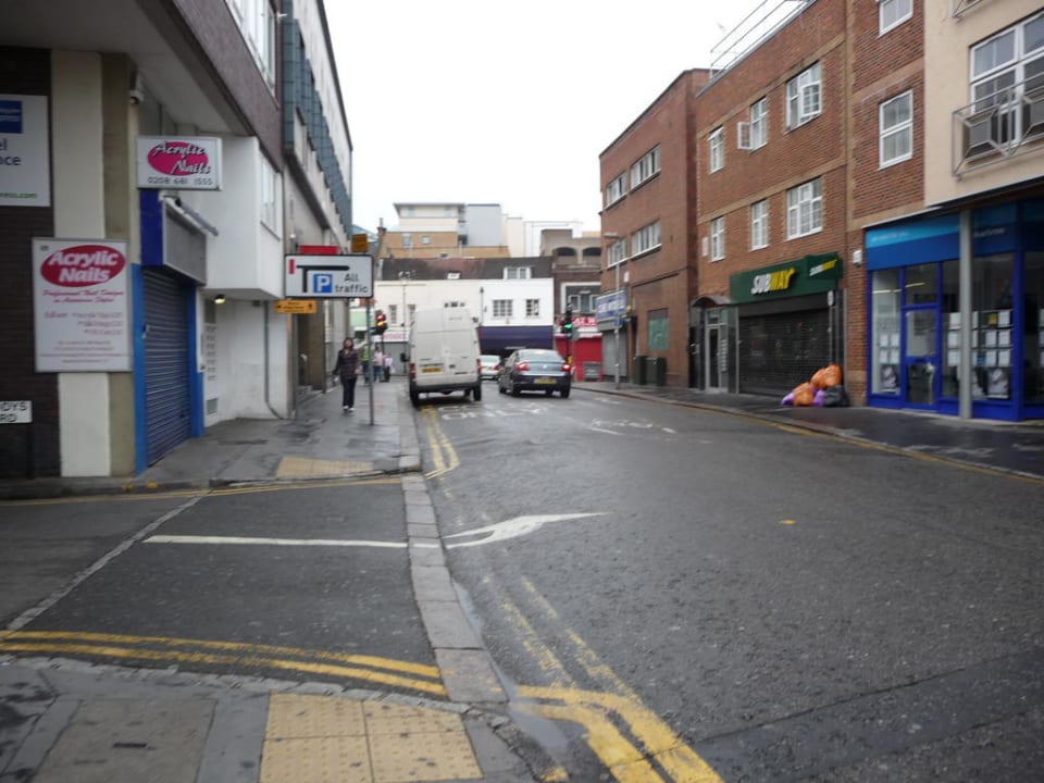 Richtung Hotel Holiday Inn Express London Croydon