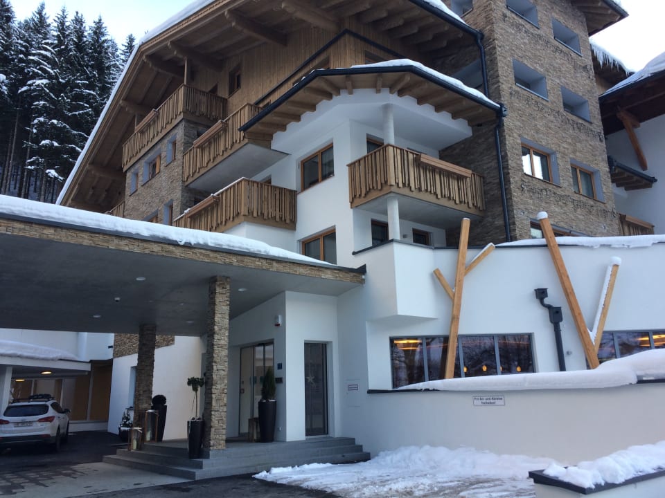 Außenansicht Kinderhotel Waldhof