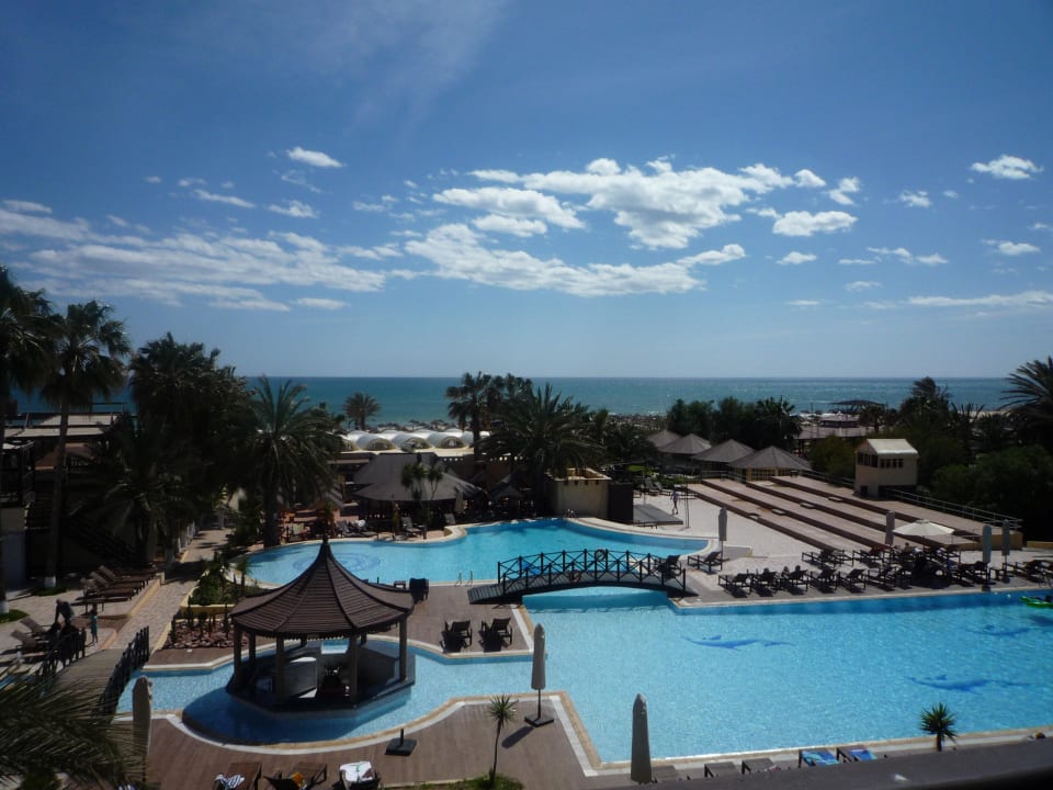 Blick aus dem Haupthaus Hotel Paradis Palace