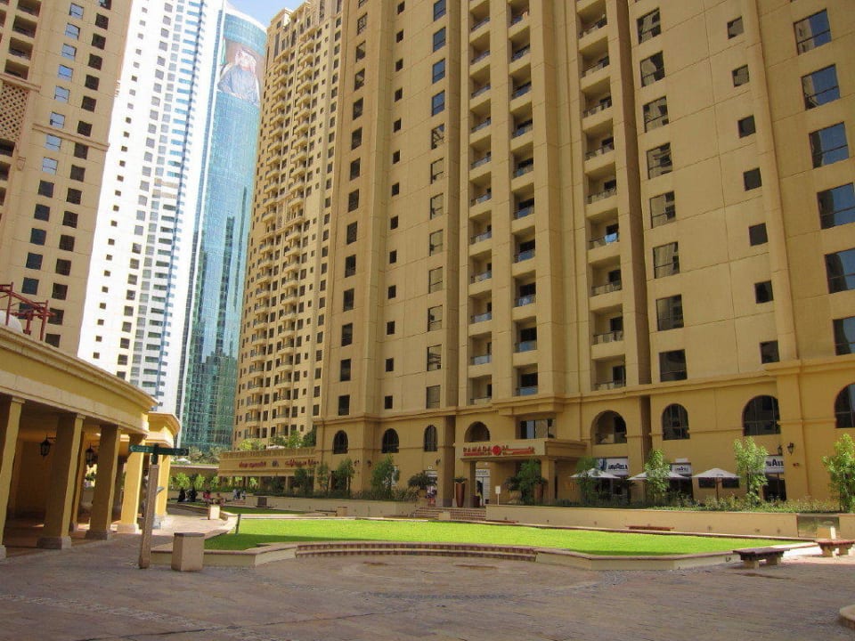 Ausgang Richtung Walk Delta Hotels by Marriott Jumeirah Beach