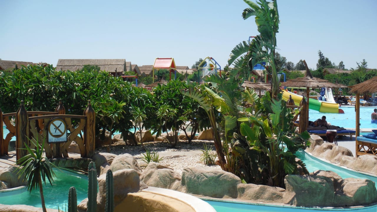 Bepflanzung im Aquapark Pickalbatros Jungle Aqua Park Resort - Neverland Hurghada