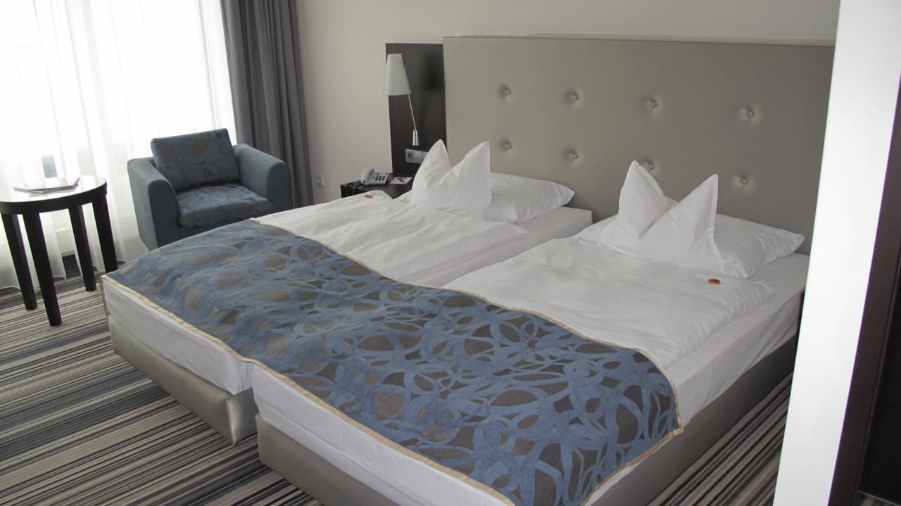 Doppelbett Dorint Hotel Esplanade Jena